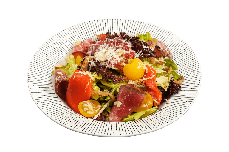 Салат с подкопченным ростбифом